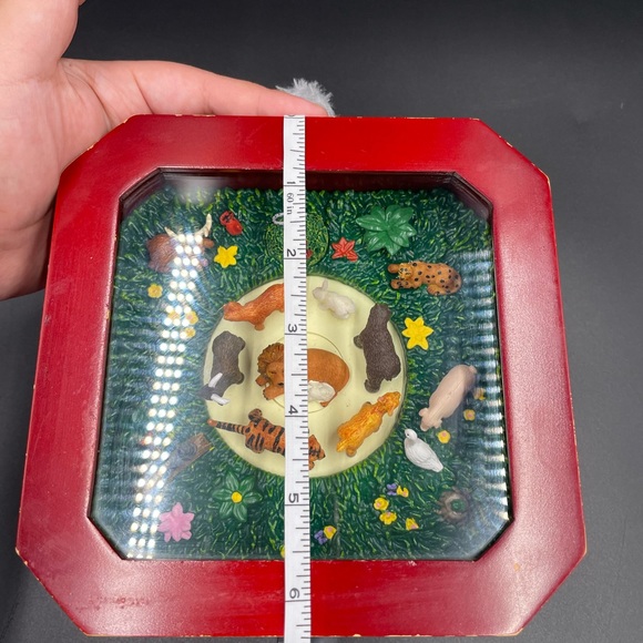 Mr. Christmas animals animated music box inspirational - Picture 10 of 11